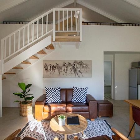 Denneboom Vineyards And Wildlife Apartment Парл Екстериор снимка